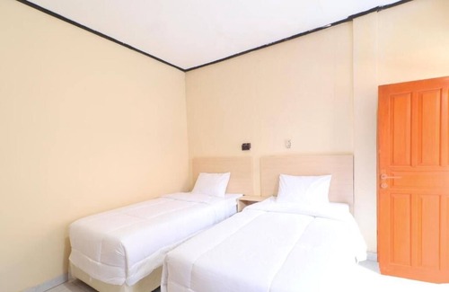Downtown Kuta House | Oak legian Beachwalk - Near Kuta Legian Beach