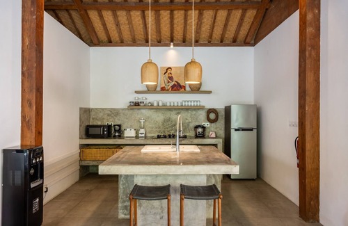 Petitenget Villa | Renovated Villa Zayya, Central Oberoi Seminyak