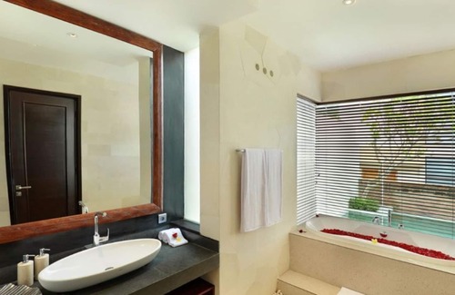 Kampial House | Romantic MRC 2-Bedroom Villa #B2