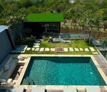 Uluwatu House | Salo villas panoramic view sauna and cold jacuzzi
