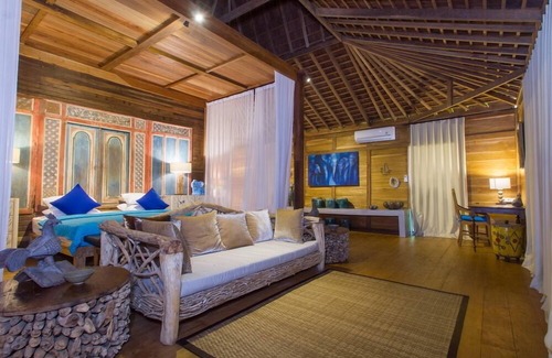 Banjar Semer Villa | Serenity River Estate, 6 Bedroom Villa, feature pool and gardens, chef, Canggu
