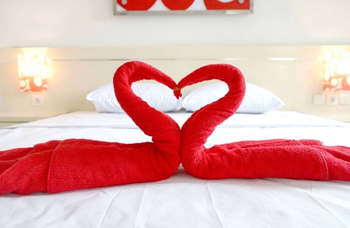 Padonan Bed & Breakfast | Simona Hotel Canggu Double Bed Room for 2 persons