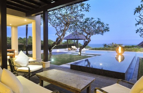 Ungasan Villa | Spectacular Clifftop 7BR Villa W/Beach Access, Uluwatu - 13Min Walk To Beach