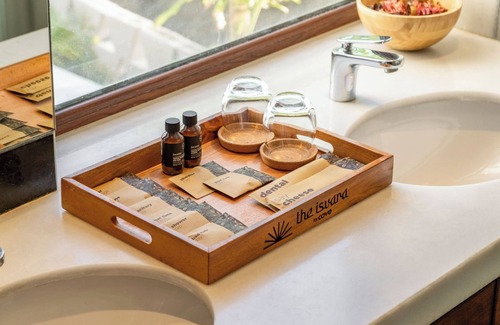 Petitenget Hotel | The Isvara By Cove
