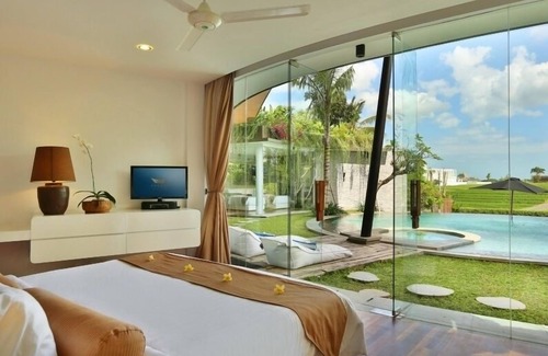 Babakan Villa | Toraja, Luxury 2 Bedroom Villa, Feature Garden, Canggu