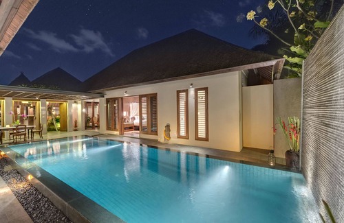 Laksmana Villa | Tranquil Luxury Escape Near Seminyak – Bali Villa 1092
