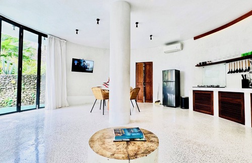 Ungasan Villa | Uluwatu 2 Bedroom Villa #4 Private Pool, Equipped Kitchen, Ocean View, Free Wifi