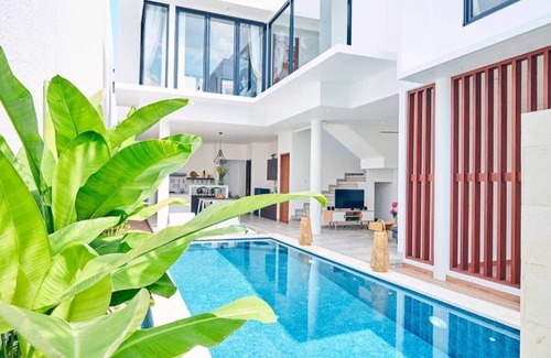Canggu Villa | Very close to Echo Beach!