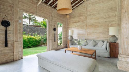 Kerobokan Villa | Villa Alea by Villa Finder