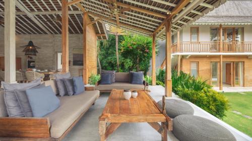 Kerobokan Villa | Villa Alea by Villa Finder