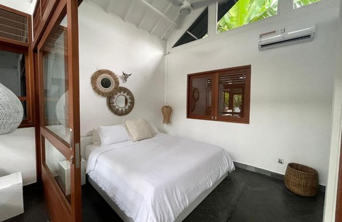 Berawa Villa | Villa Black 2