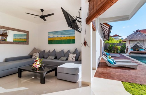 Batubelig Villa | Villa Hiburan 1