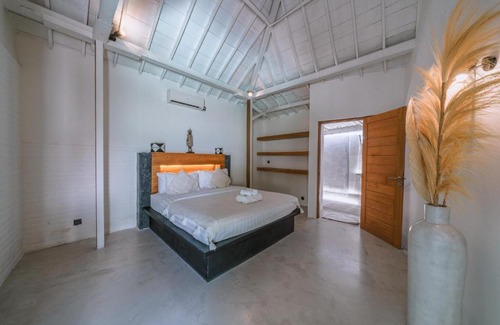 Berawa Villa | Villa Kazz 3 - Villa 3 Joglo style - 3 bdr - AMAZING LOCATION