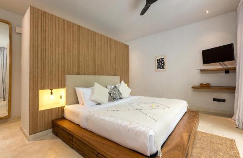Banjar Semer Villa | Villa Reina by SooBali - Spacious & Modern near Canggu with Butler-Cook, Private Pool and Tropical Gardens