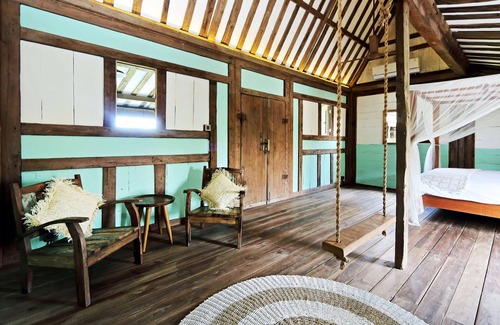 Pererenan Villa | Villa Seniman Canggu Room 4 Wooden Gladak