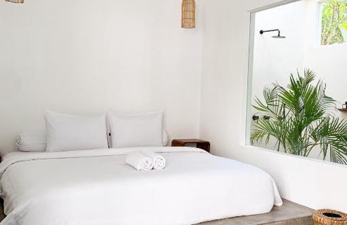 North Legian House | Villa serendipity private room Legian beach