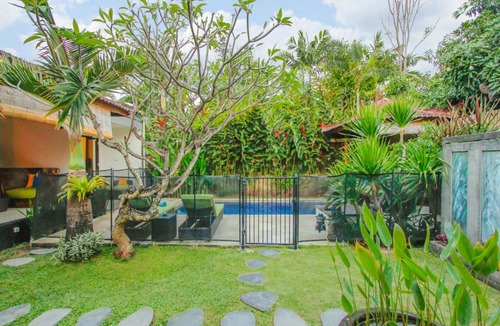 Sunset Road Resort | 1000 m² Resort ∙ 4 bedrooms ∙ 12 guests