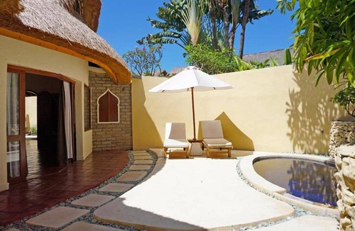 Sunset Road Villa | 1000 m² Villa ∙ 5 bedrooms ∙ 10 guests