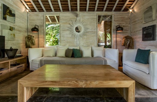 Kerobokan Villa | 1070 m² Villa ∙ 12 bedrooms ∙ 28 guests