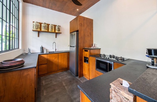 Pererenan Villa | 12-Meter Pool Four King Rooms Beachside Villa