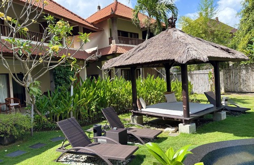 Dewi Sri Villa | 16 Bedroom Villa Private Pool Complex in Legian Bali
