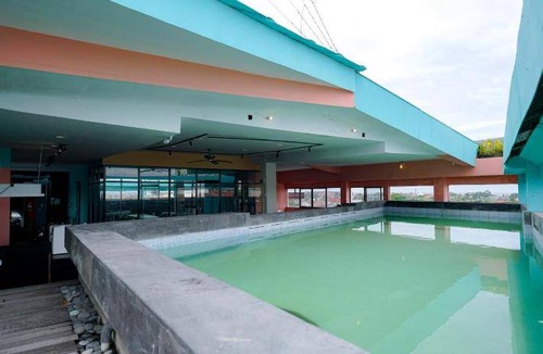 Sunset Road Hotel | 16 m² Hotel ∙ 3 guests