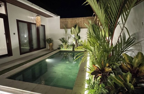 Munggu Villa | 2 Bed Villa-Sleeps 4-10 Min to Beach-Private Pool