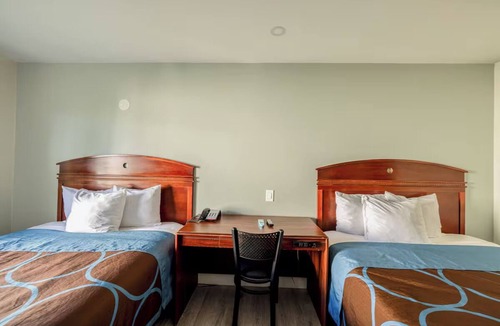 Barstow Hotel | 2 Queen Beds Quaint Stay Near Route 66 Museum - Perfect for Road Trip Stopovers