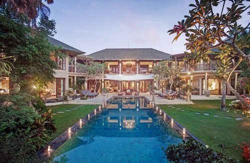 Berawa Villa | 2000 m² Villa ∙ 4 bedrooms ∙ 8 guests