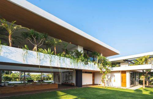 Babakan Villa | 2100 m² Villa ∙ 6 bedrooms ∙ 12 guests