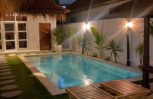 Sunset Road Villa | 220 m² Villa ∙ 2 bedrooms ∙ 4 guests