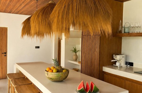 Cemagi Villa | 2BR Private Pool Villa Near Cemagi Beach & Canggu