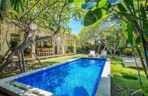 Central Seminyak Villa | 2BR Sunny Villa Seminyak Near Beach