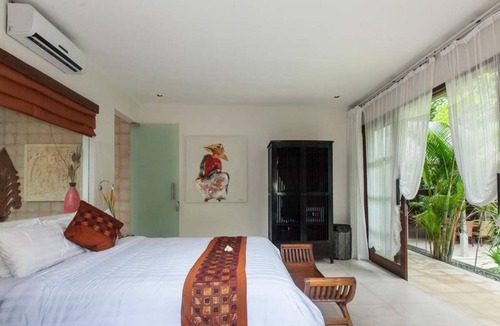 Batubelig Villa | 3 BDR Batubelig Awesome villa Liang at Seminyak