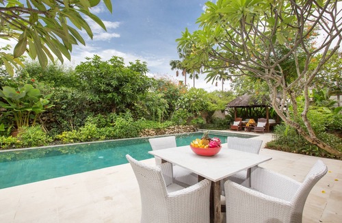 Seminyak Villa | 3 Bedroom Balinese Style Villa, Lovely Villa Close to Shopping Area Seminyak
