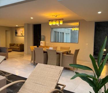 Mumbul House | 3 Bedroom Calla Villa