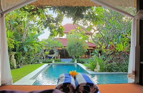 Dyanapura House | 3 Bedroom Open plan Home in Central Seminyak, Pool with children section