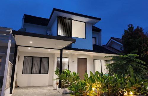 Padalarang House | 3 BR - Marbella House - Modern Cozy