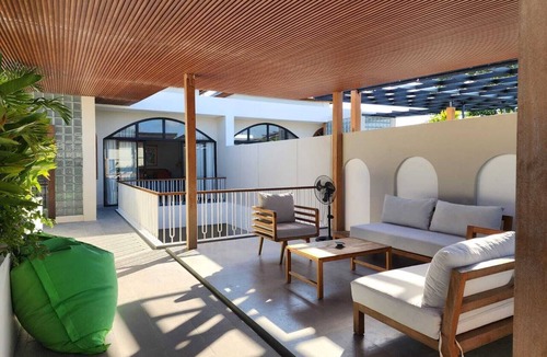Umalas Villa | 3-Storey Villa Private Rooftop/Pool Seminyak/Changgu Transfers