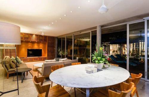 Central Seminyak Villa | 300 m² Villa ∙ 2 bedrooms ∙ 6 guests