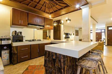 Kartika Plaza Villa | 300 m² Villa ∙ 6 bedrooms ∙ 12 guests