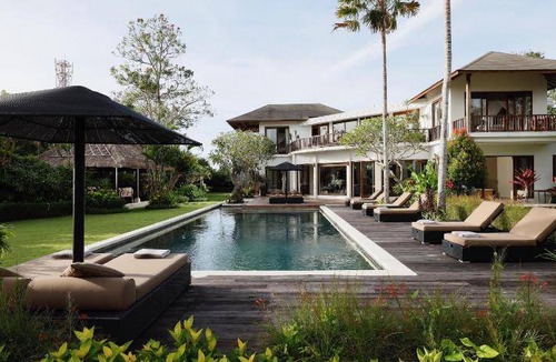 Taman Griya Resort | 3300 m² Resort ∙ 6 bedrooms ∙ 14 guests