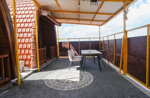 Batu Bolong Hotel | 35 m² Hotel ∙ 3 guests