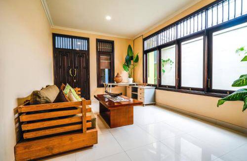 Kartika Plaza Villa | 350 m² Villa ∙ 5 bedrooms ∙ 14 guests