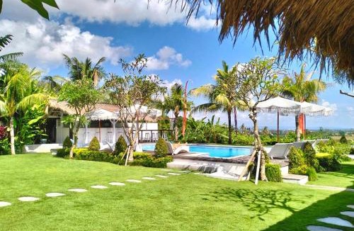 Munggu Bed & Breakfast | 37 Sunset Village Bali
