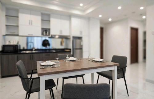 Batam Apartment | 3BR Luxury Family Suite at Panbil Residence by Pascal