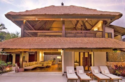 Nakula Villa | 4-Bedroom Connected Villas With Pools No.3 & 15