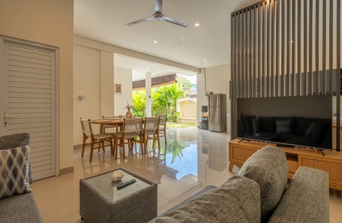 Pererenan Villa | 4-bedroom villa in Canggu with luxurious balcony and pool area.