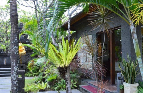 Petitenget Resort | 400 m² Resort ∙ 20 guests