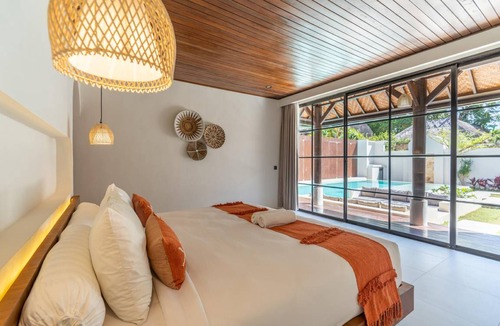 Tuban Villa | 450 m² Villa ∙ 3 bedrooms ∙ 6 guests